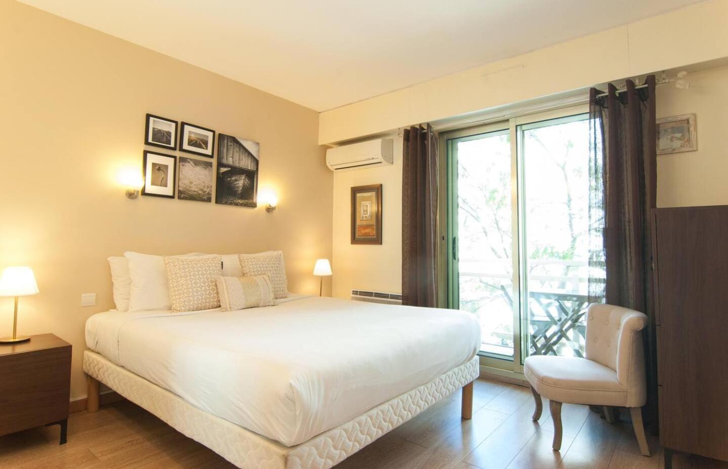 Elegant Apt W/2 Terraces/Mins To Beach & Shops Antibes Exterior photo